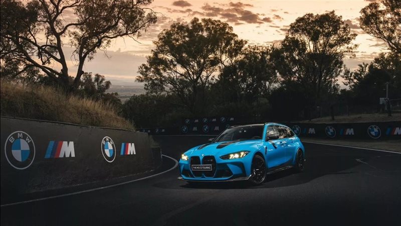 بي إم دبليو M3 CS تورينج