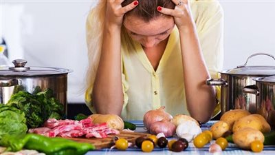 انتبه.. أطعمة شائعة قد تكون سبباً في إصابتك بالصداع النصفي