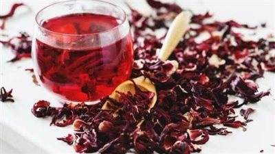 ماذا يحدث لجسمك عند شرب الكركديه في رمضان؟