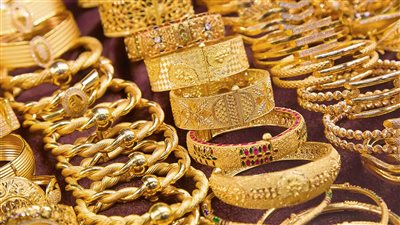 الذهب يتراجع.. استمرار هبوط سعر الذهب بختام تعاملات اليوم الأحد 13-4-2025