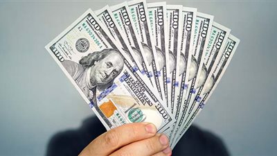 سعر الدولار اليوم الجمعة مقابل الجنيه المصري.. استقرار نسبي وسط ترقب الأسواق