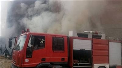 حريق هائل بمبني سكني.. وإصابة شخصين بحالة اختناق في المنوفية