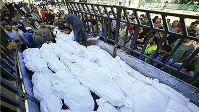 30 شهيدا في غزة واعترافات إسرائيلية باستخدام الفلسطينيين كدروع بشرية