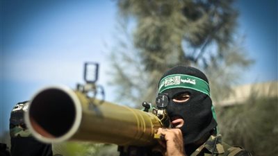 المعركة تشتعل من جديد.. حماس تواصل ضرباتها باستخدام قذائف آر بي جي