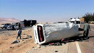 إصابة العشرات جراء حادث انقلاب مأساوي بطريق القاهرة أسيوط الصحراوي