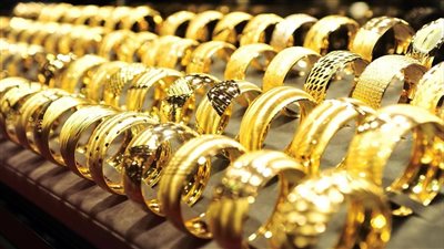 مفاجأة في أسعار الذهب.. عيار 21 ينخفض وطلب المصريين يتراجع