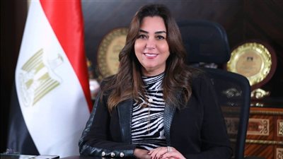 وزيرة التنمية توجه بتيسير تراخيص المحال العامة في جميع المحافظات