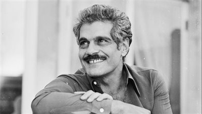  نجم عالمي بدماء مصرية..عمر الشريف «لورانس العرب» الذى غزا هوليوود وساند الشباب