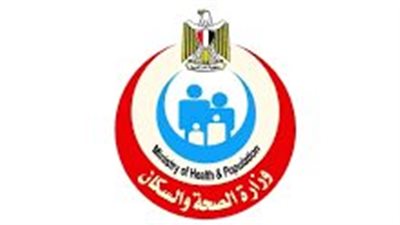 الصحة.. خبير عالمي يجري جراحات دقيقة للعيون بدمنهور مجانا