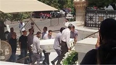 وداعا لطفي لبيب.. جنازة مهيبة بحضور نجوم الفن ووزير الثقافة