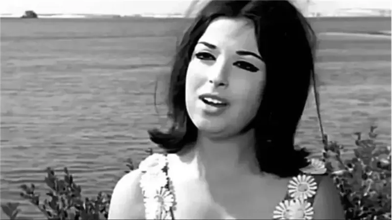 نجاة الصغيرة