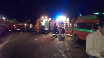  حادث مروع بمحور الضبعة يتسبب في وفاة شخص وإصابة 12