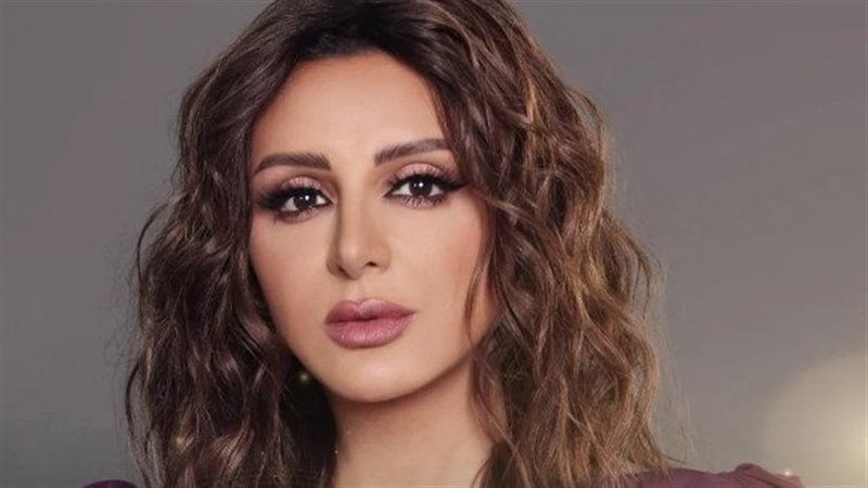 الفنانة أنغام 