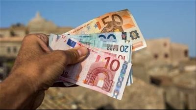 تذبذب سعر اليورو أمام الجنيه المصري اليوم الإثنين 