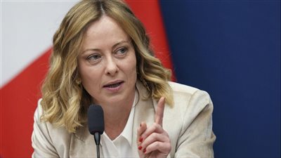 فاتنة أوروبا «ميلوني» تسرق الأضواء .. والجميع يغازلها
