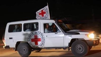  خطوة تصعيدية.. حماس تسلم الصليب الأحمر جثماني أسيرين إسرائيليين