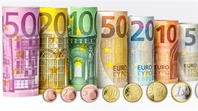 تراجع سعر اليورو أمام الجنيه المصري اليوم الجمعة 