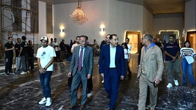 قبل الافتتاح المرتقب.. جولة ليلية لرئيس الوزراء بالمتحف المصري