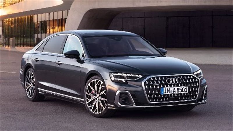 أودي A8