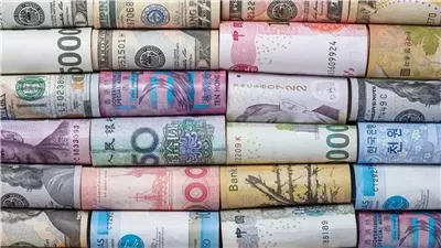 أسعار العملات الأجنبية والعربية بتعاملات اليوم الثلاثاء 24 فبراير