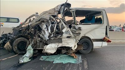 «فاجعة على الصحراوي».. مصرع تاجرين في حادث تصادم مروع بالمنيا