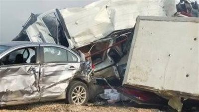 إصابة 6 أشخاص إثر حادث تصادم سيارتين ملاكي ونقل في البحيرة